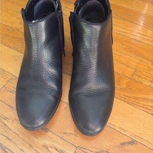 Sam Edelman Black Ankle Petty Booties